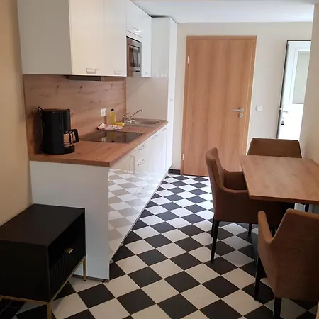 Boardinghouse Stadtmauer Apartment *